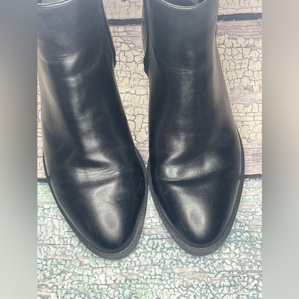 Calvin Klein booties - Picture 3 of 6